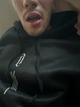 Snapshot of yaxxx03 chatting on October 2025 01:23:01 PM yaxxx03 online show from October 2025 01:23:01 PM