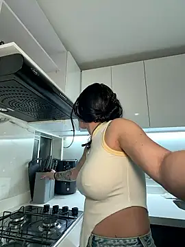 Snapshot of alejandra_jonees chatting on January 2026 02:35:02 AM alejandra jonees online show from January 2026 02:35:02 AM