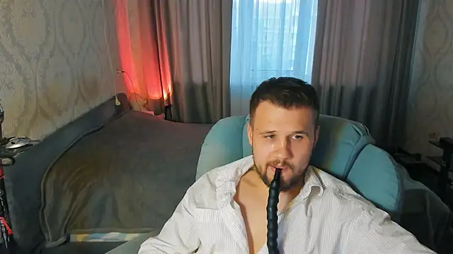 Snapshot of Vladik_b chatting on May 2026 05:50:02 PM Vladik b online show from May 2026 05:50:02 PM