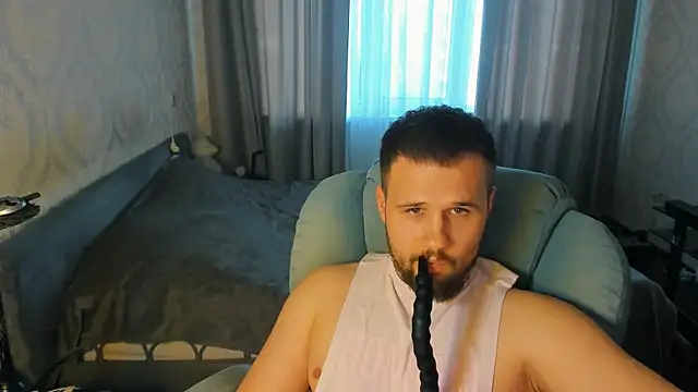 Snapshot of Vladik_b chatting on June 2026 05:15:02 PM Vladik b online show from June 2026 05:15:02 PM
