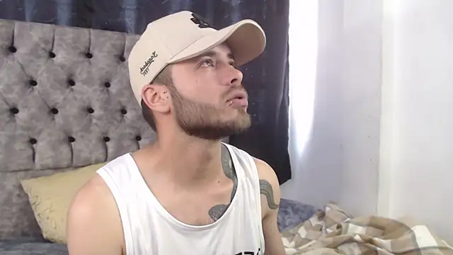 aczino vel online show from February 2025 09:54:01 PM