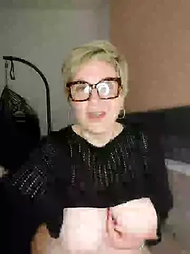 Snapshot of Pumabionda chatting on February 2025 09:35:02 PM Pumabionda online show from February 2025 09:35:02 PM