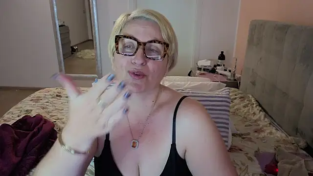 Snapshot of Pumabionda chatting on November 2025 10:56:01 PM Pumabionda online show from November 2025 10:56:01 PM