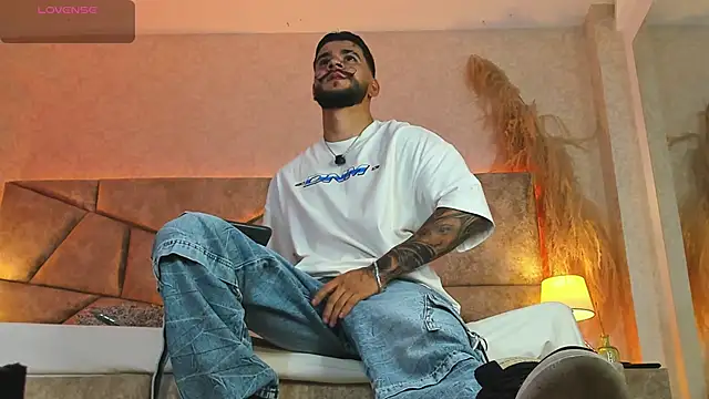 DickGriffith  online show from September 2025 12:05:01 PM