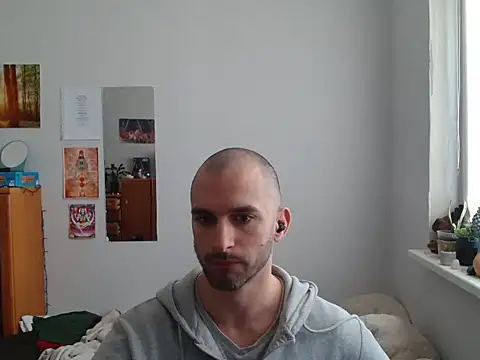 Snapshot of OskarBreno chatting on April 2026 07:50:02 AM OskarBreno online show from April 2026 07:50:02 AM