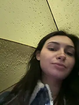 lunalovelee online show from October 2025 01:25:02 PM