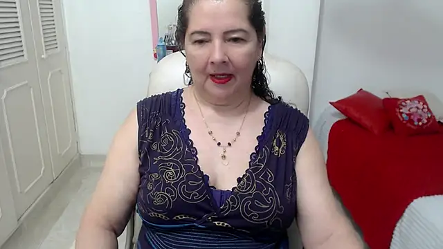 Snapshot of leonela_69 chatting on June 2026 10:48:02 PM leonela 69 online show from June 2026 10:48:02 PM