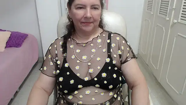 Snapshot of leonela_69 chatting on July 2026 04:19:01 AM leonela 69 online show from July 2026 04:19:01 AM
