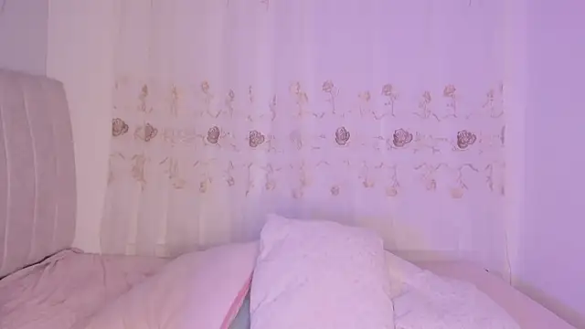 Snapshot of purplelilith3 chatting on March 2026 10:05:02 AM purplelilith3 online show from March 2026 10:05:02 AM