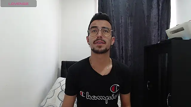 Demian val online show from March 2025 01:17:02 PM