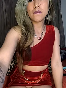 Snapshot of Tiff_Doll chatting on November 2025 07:56:01 PM Tiff Doll online show from November 2025 07:56:01 PM