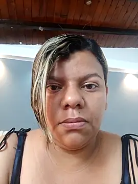 Snapshot of Aida-nicolle chatting on February 2025 12:38:02 PM Aida-nicolle online show from February 2025 12:38:02 PM