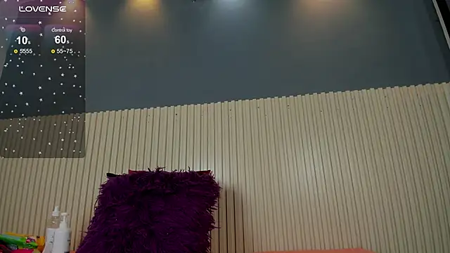 Snapshot of Aida-nicolle chatting on February 2025 10:16:02 AM Aida-nicolle online show from February 2025 10:16:02 AM