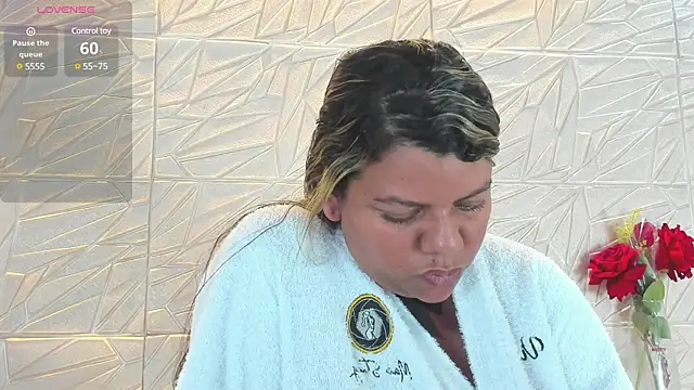 Snapshot of Aida-nicolle chatting on March 2025 04:35:02 PM Aida-nicolle online show from March 2025 04:35:02 PM