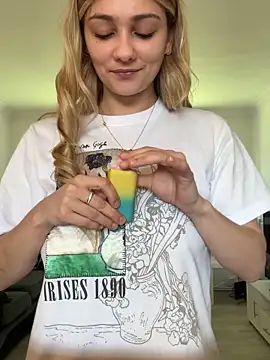 Snapshot of skyemorgan01 chatting on March 2026 12:00:02 PM skyemorgan01 online show from March 2026 12:00:02 PM