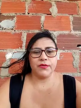 promiscuous-indecent-momm online show from November 2025 04:17:01 PM