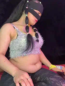 Snapshot of ONY-Moka chatting on April 2026 12:13:01 AM ONY-Moka online show from April 2026 12:13:01 AM