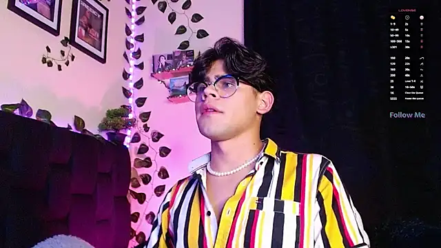 isaac-saenz online show from March 2025 09:46:02 AM