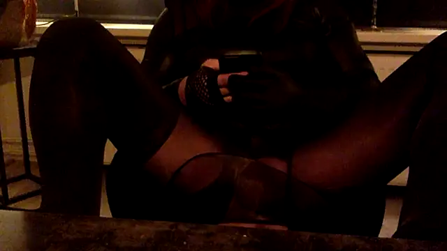 Bleueyez007 online show from May 2026 11:45:01 PM