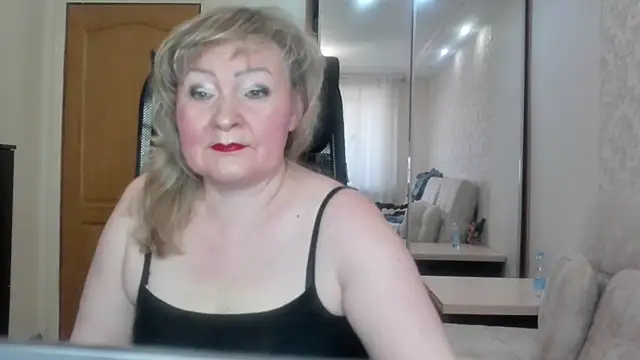 Snapshot of Victoria_secrets_ chatting on April 2026 05:35:01 AM Victoria secrets online show from April 2026 05:35:01 AM