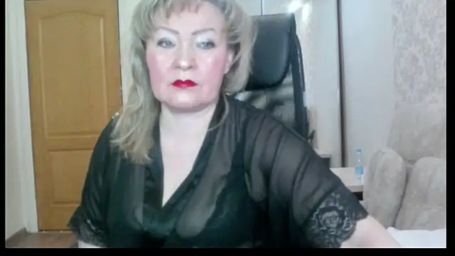 Snapshot of Victoria_secrets_ chatting on April 2026 04:30:02 AM Victoria secrets online show from April 2026 04:30:02 AM