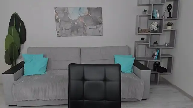 Snapshot of GabriellaMays chatting on April 2026 05:10:01 AM GabriellaMays online show from April 2026 05:10:01 AM