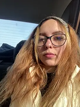 Snapshot of Pussy4564N chatting on February 2025 08:06:02 AM Pussy4564N online show from February 2025 08:06:02 AM