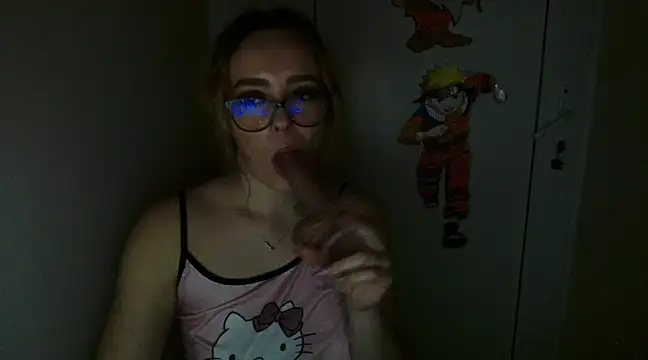 Snapshot of Pussy4564N chatting on March 2025 09:37:02 PM Pussy4564N online show from March 2025 09:37:02 PM