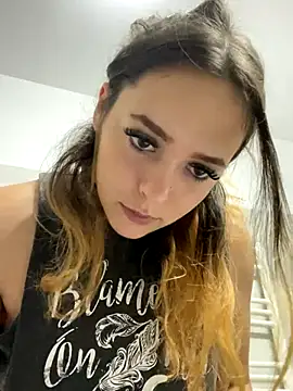 Snapshot of Pussy4564N chatting on September 2025 12:43:02 PM Pussy4564N online show from September 2025 12:43:02 PM