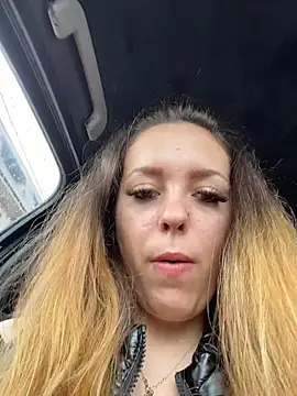 Snapshot of Pussy4564N chatting on October 2025 09:38:02 AM Pussy4564N online show from October 2025 09:38:02 AM