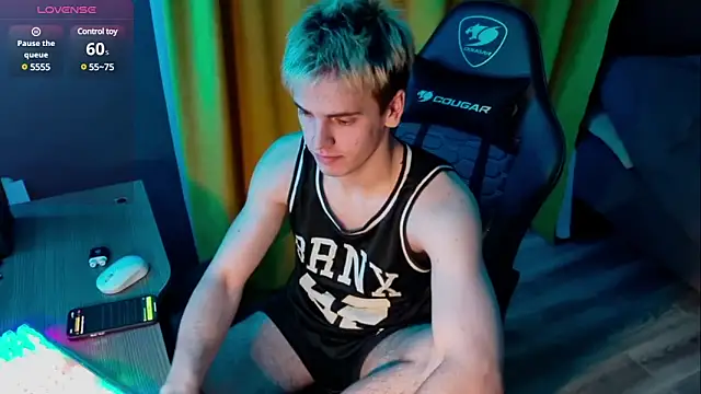 Snapshot of EdwinBlaze chatting on February 2025 04:44:01 PM EdwinBlaze online show from February 2025 04:44:01 PM