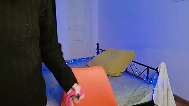 RaileReed online show from February 2026 01:48:02 PM