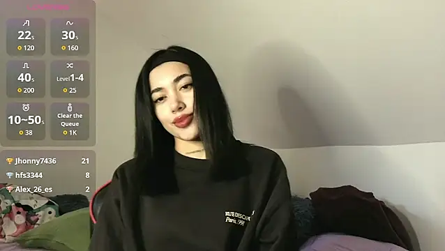 Snapshot of KylieLoveXX chatting on November 2025 01:11:02 PM KylieLoveXX online show from November 2025 01:11:02 PM