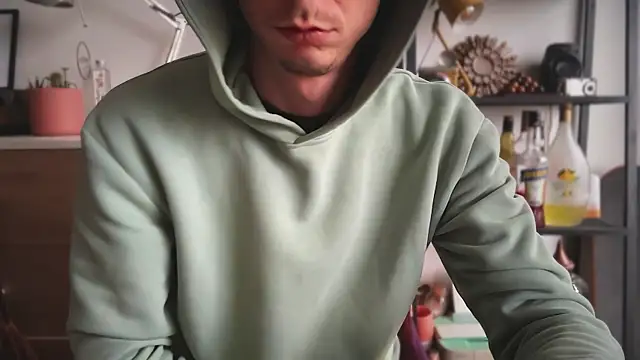 Snapshot of MikymikeBBWD chatting on January 2026 01:02:01 PM MikymikeBBWD online show from January 2026 01:02:01 PM