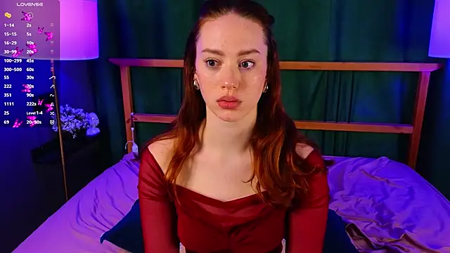 StacyWatts online show from November 2025 07:57:01 PM