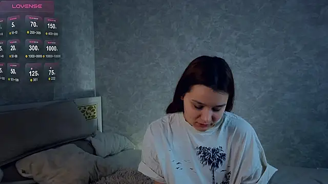 Snapshot of VeronaBlink chatting on March 2025 03:17:02 PM VeronaBlink online show from March 2025 03:17:02 PM