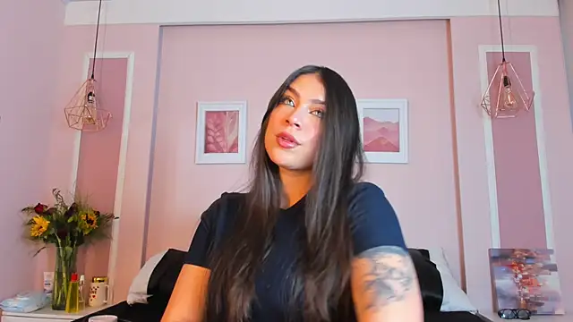 Snapshot of Annie_rhoades chatting on September 2025 01:00:01 PM Annie rhoades online show from September 2025 01:00:01 PM