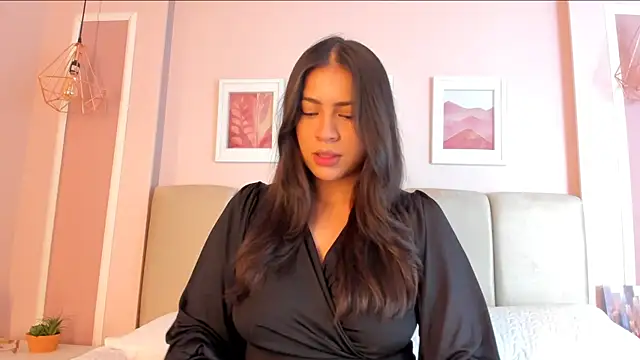 Snapshot of Annie_rhoades chatting on December 2025 12:44:02 PM Annie rhoades online show from December 2025 12:44:02 PM