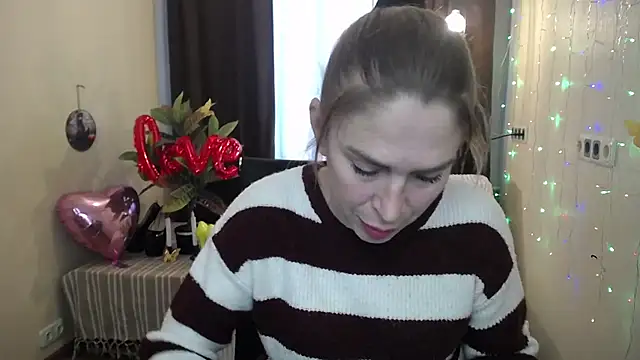 TessaDaybreak online show from February 2025 10:54:01 AM