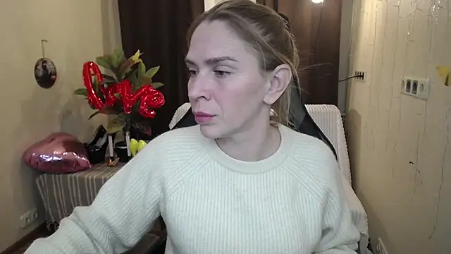 TessaDaybreak online show from February 2025 04:37:01 PM