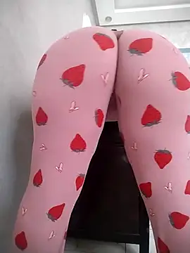 Snapshot of Dalou3a-69 chatting on October 2025 10:18:01 AM Dalou3a-69 online show from October 2025 10:18:01 AM