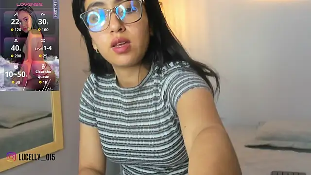 lucelly 15 online show from October 2025 11:42:01 AM