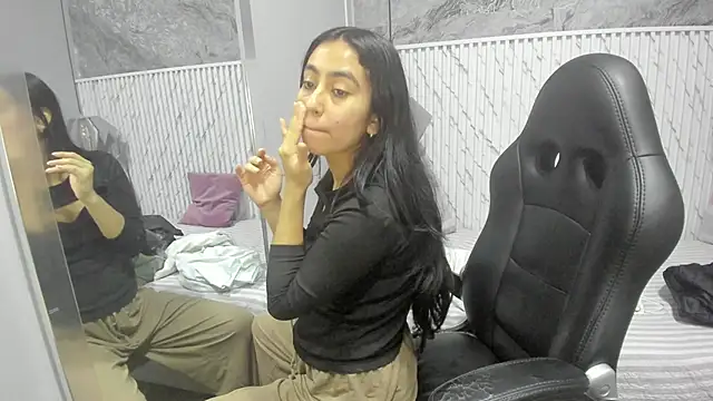 lucelly 15 online show from November 2025 11:35:01 AM