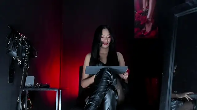 Aleshkastone online show from April 2026 10:15:02 PM