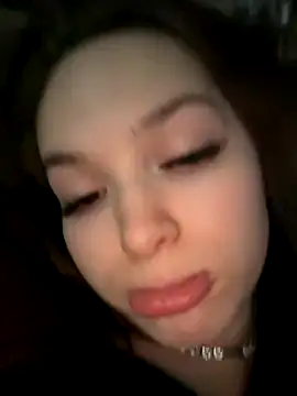 -Amora online show from November 2025 12:15:02 PM