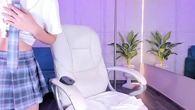 KittyLyne online show from October 2025 05:02:02 AM