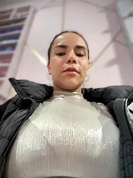 Snapshot of Naatalia chatting on October 2025 10:10:01 PM Naatalia online show from October 2025 10:10:01 PM