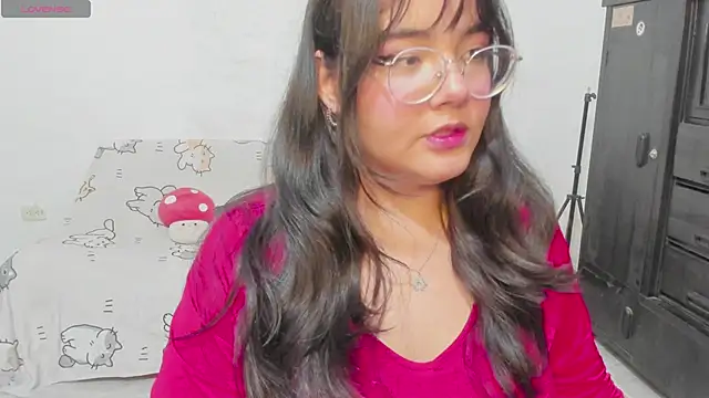 Snapshot of Naoko_7w7 chatting on June 2026 01:51:02 AM Naoko 7w7 online show from June 2026 01:51:02 AM