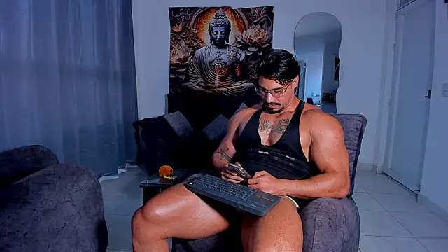 Valentino Dosantos  online show from September 2025 08:42:02 PM