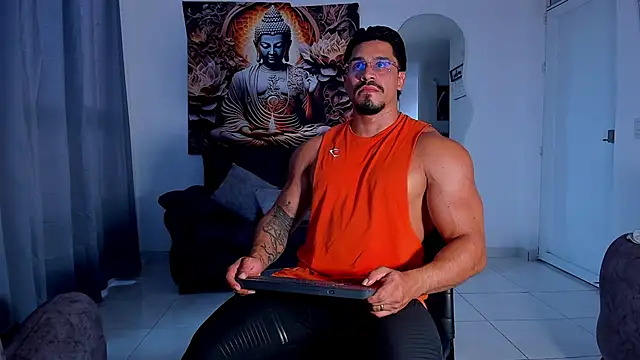 Valentino Dosantos  online show from September 2025 08:54:01 PM